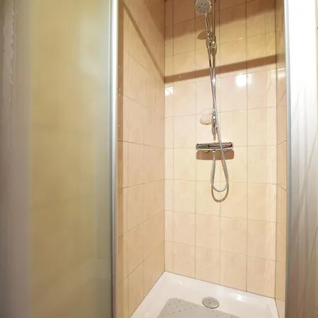 With & Sauna, Cleaning Included Jehonville
